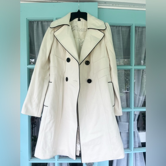 = NEW! GUESS Beautiful Wool Winter Coat Sz Small - Picture 1 of 5